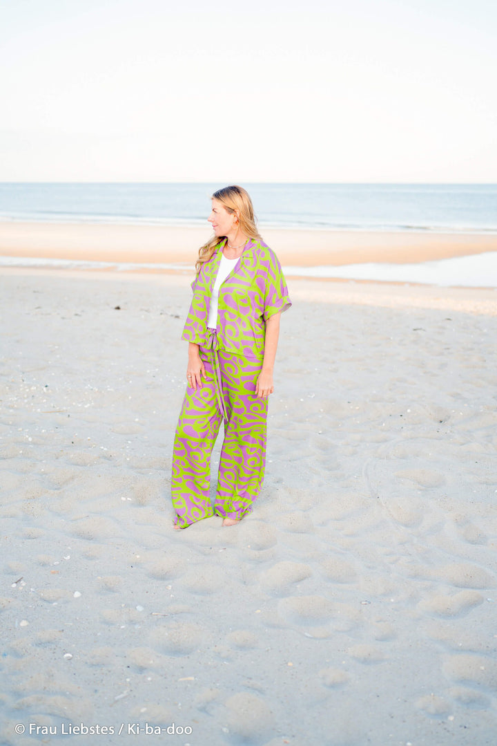 Viskose Schriftzug Limette Flieder | Love Collection Kibadoo Swafing