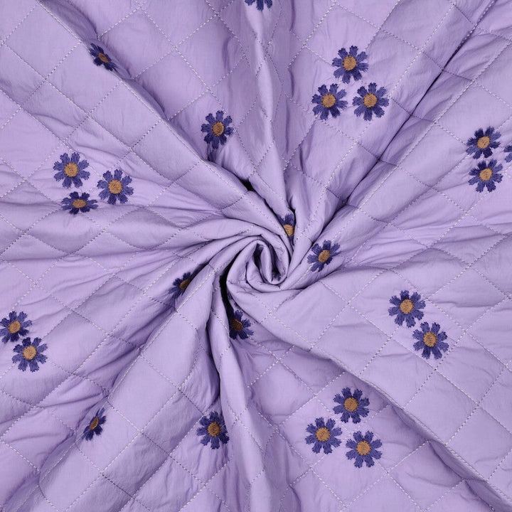 Steppstoff Stickerei - Blumen - Flieder / Lila Fadenwunsch 