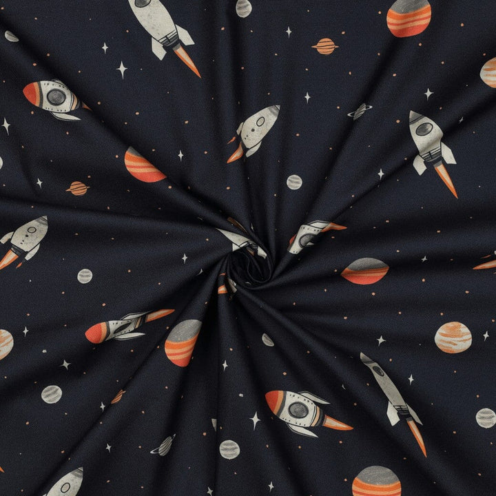 Popeline Stoff Space Rockets – Dunkelblau Fadenwunsch 