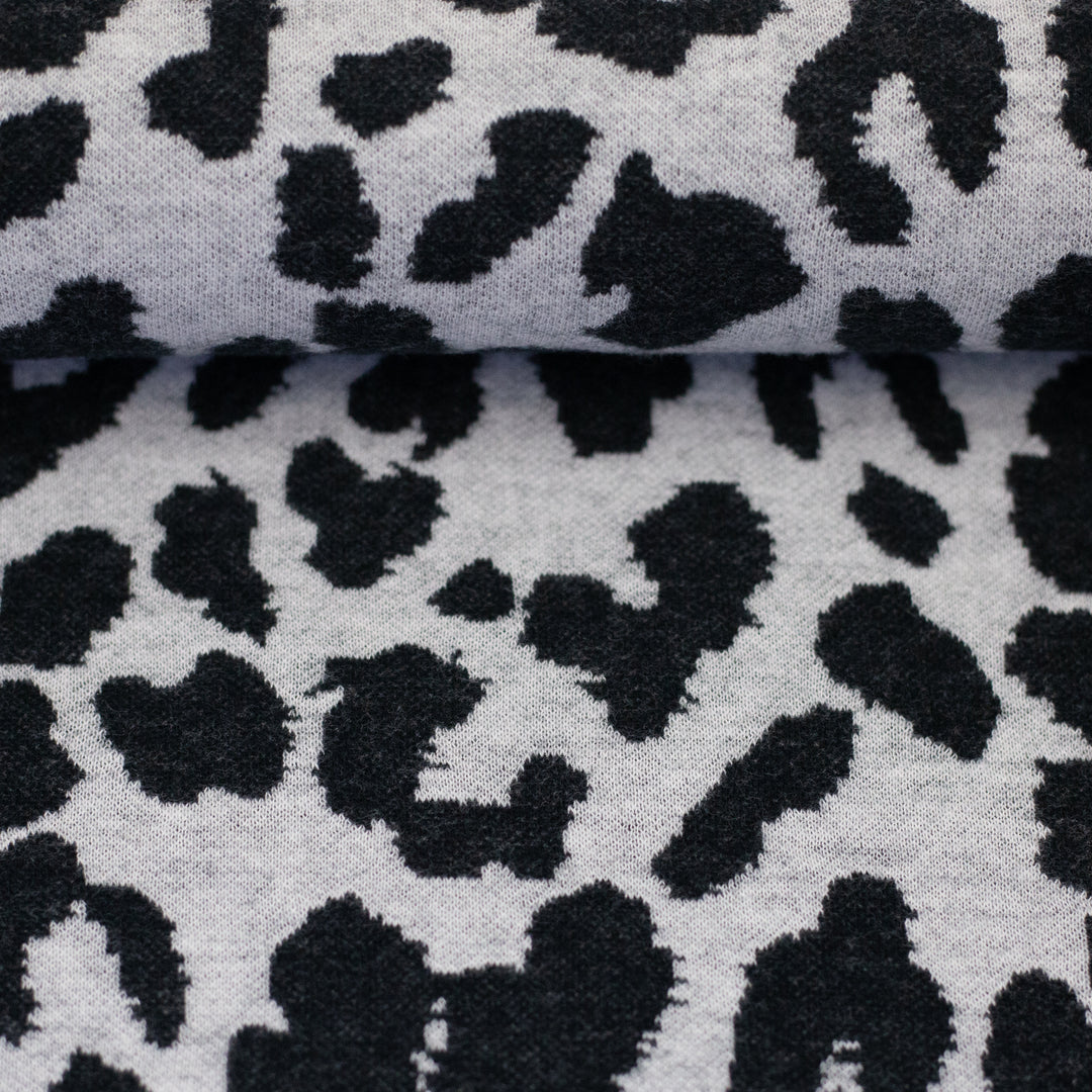 Jacquard-Jersey Emily | „Leo“ – Schwarz/Naturweiß