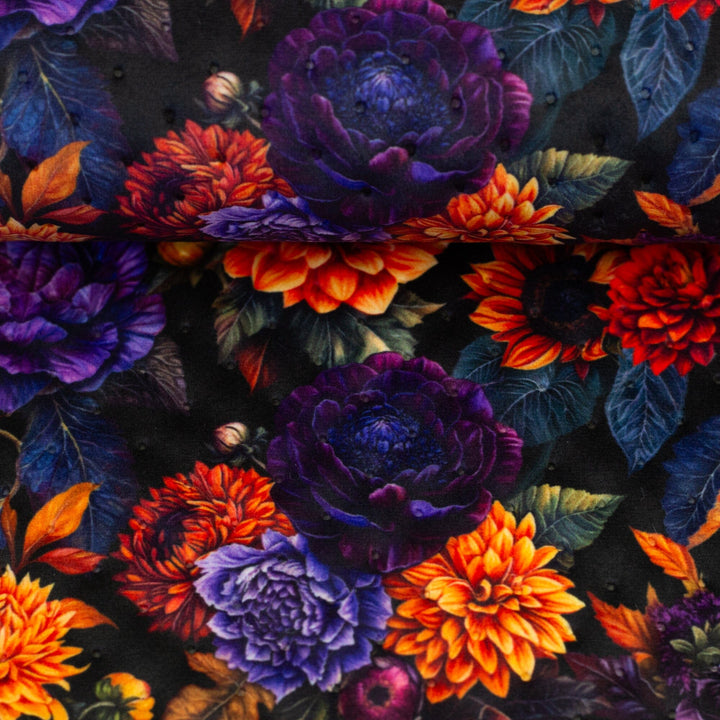 Steppsamt mit Punktprägung Floral Midnight Fadenwunsch 
