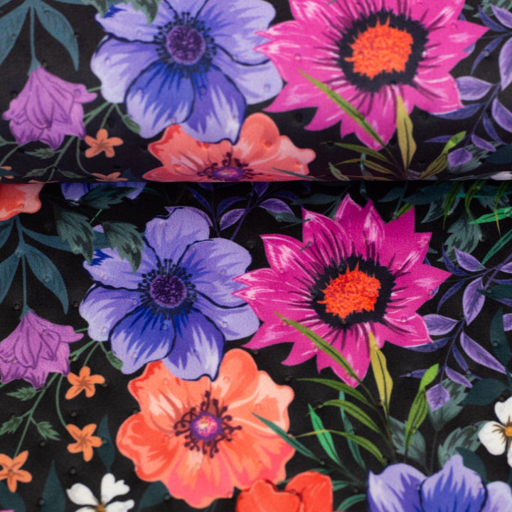 Steppsamt mit Punktprägung Floral Night Garden Fadenwunsch 