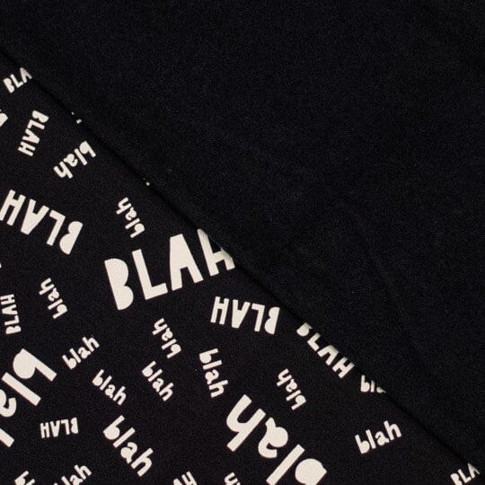 Wintersweat „BLAH“ – Schwarz Fadenwunsch 