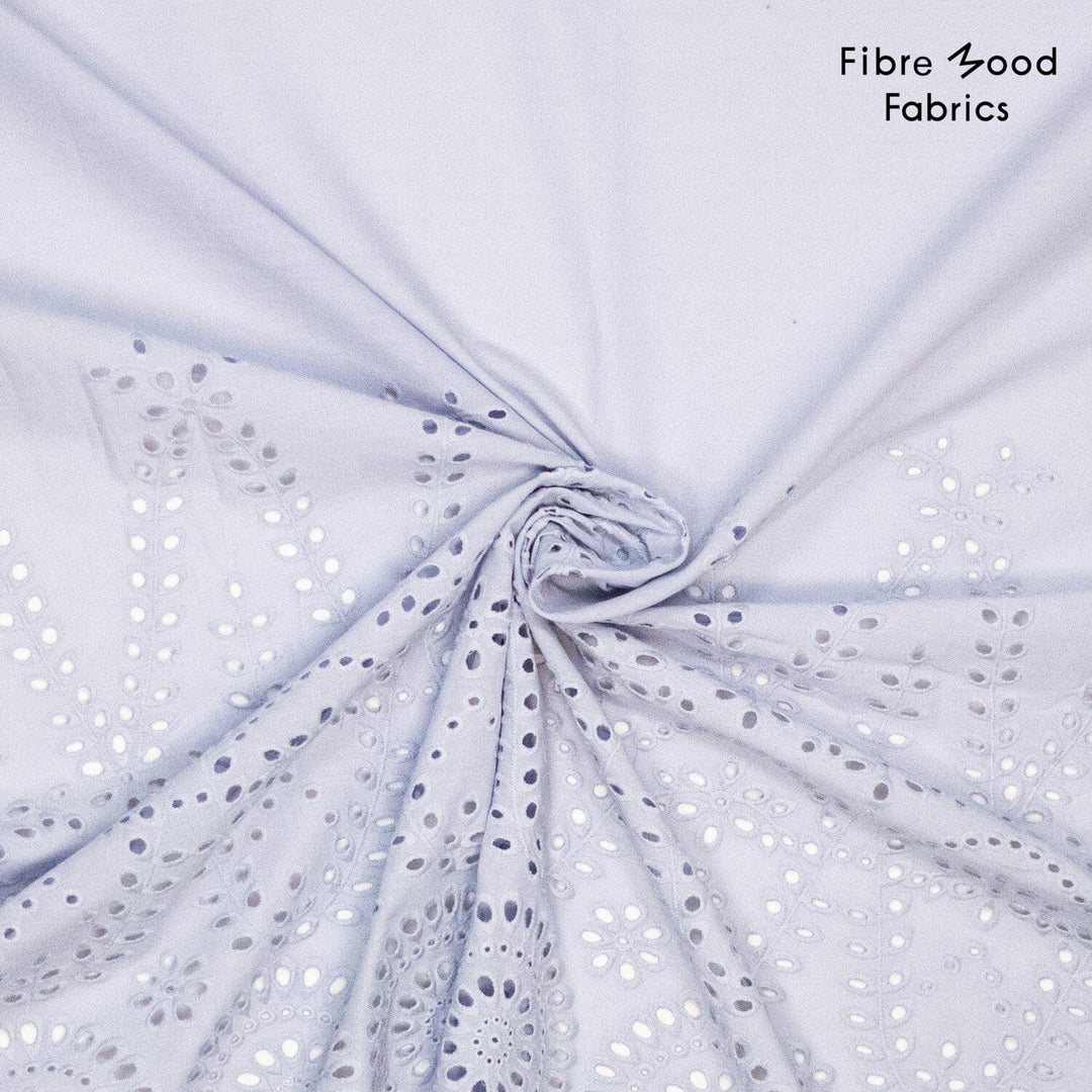 Sky Broderie – Baumwoll-Lochstickerei Hellblau | Fibre Mood 39 Fibre Mood 