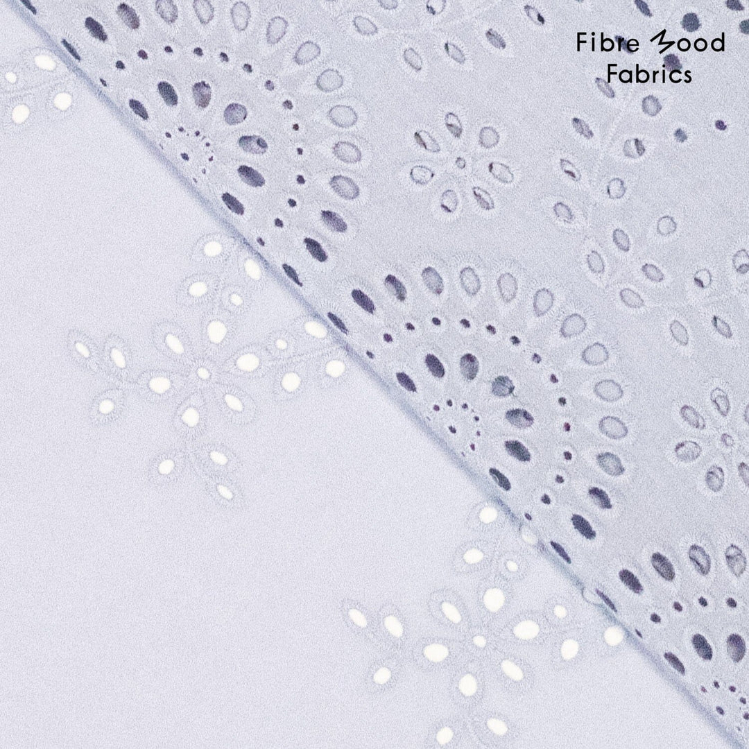 Sky Broderie – Baumwoll-Lochstickerei Hellblau | Fibre Mood 39 Fibre Mood 