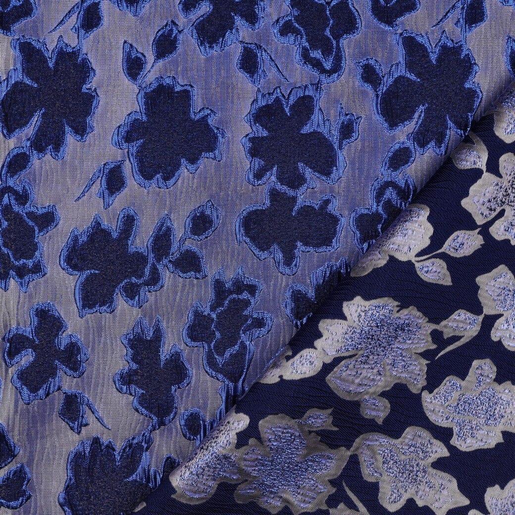 Jacquard Blumenstoff Blau – Gewebter Strukturstoff mit floralem Muster Poppy 