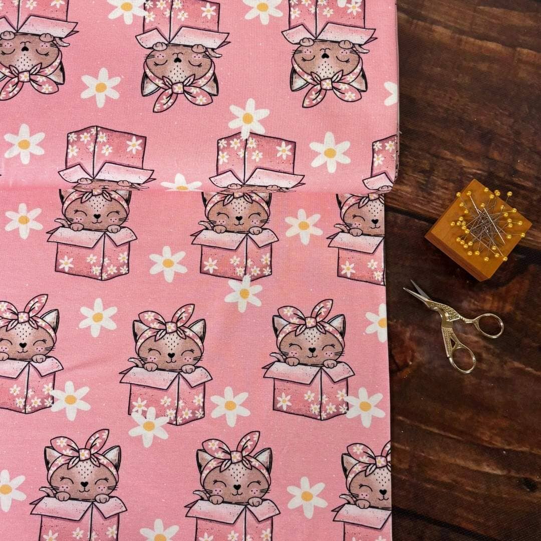 "Kitty in Box - Blumen Rosa" fadenwunsch 