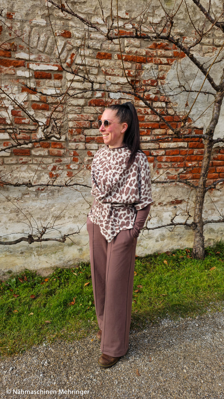 Jacquard-Jersey Emily | „Leo“ – Naturweiß/Peppercorn