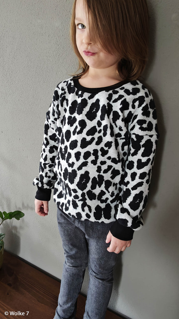 Jacquard-Jersey Emily | „Leo“ – Schwarz/Naturweiß